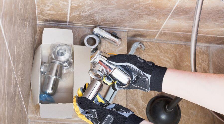 Expert Emergency Roof Repairs services in Davisville, MO